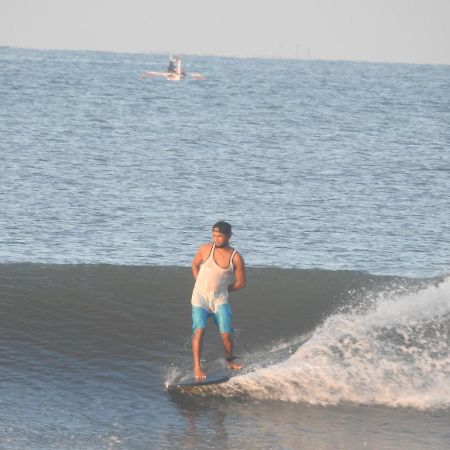 普卢坎 The Point Surfcamp Bali酒店 外观 照片