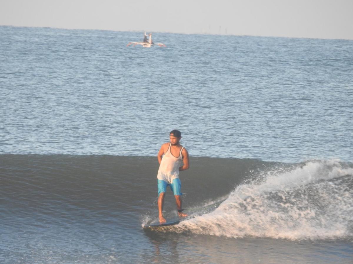 普卢坎 The Point Surfcamp Bali酒店 外观 照片