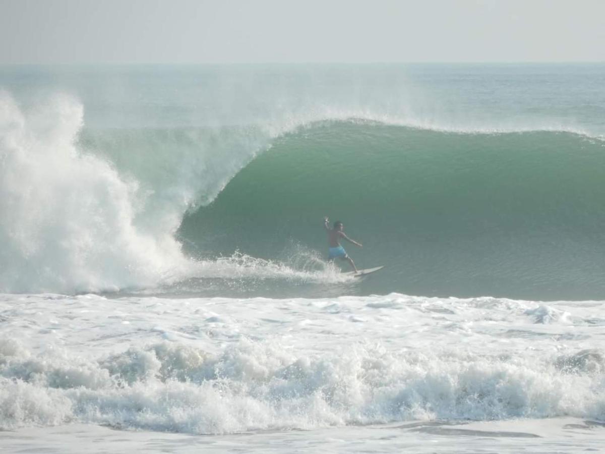 普卢坎 The Point Surfcamp Bali酒店 外观 照片